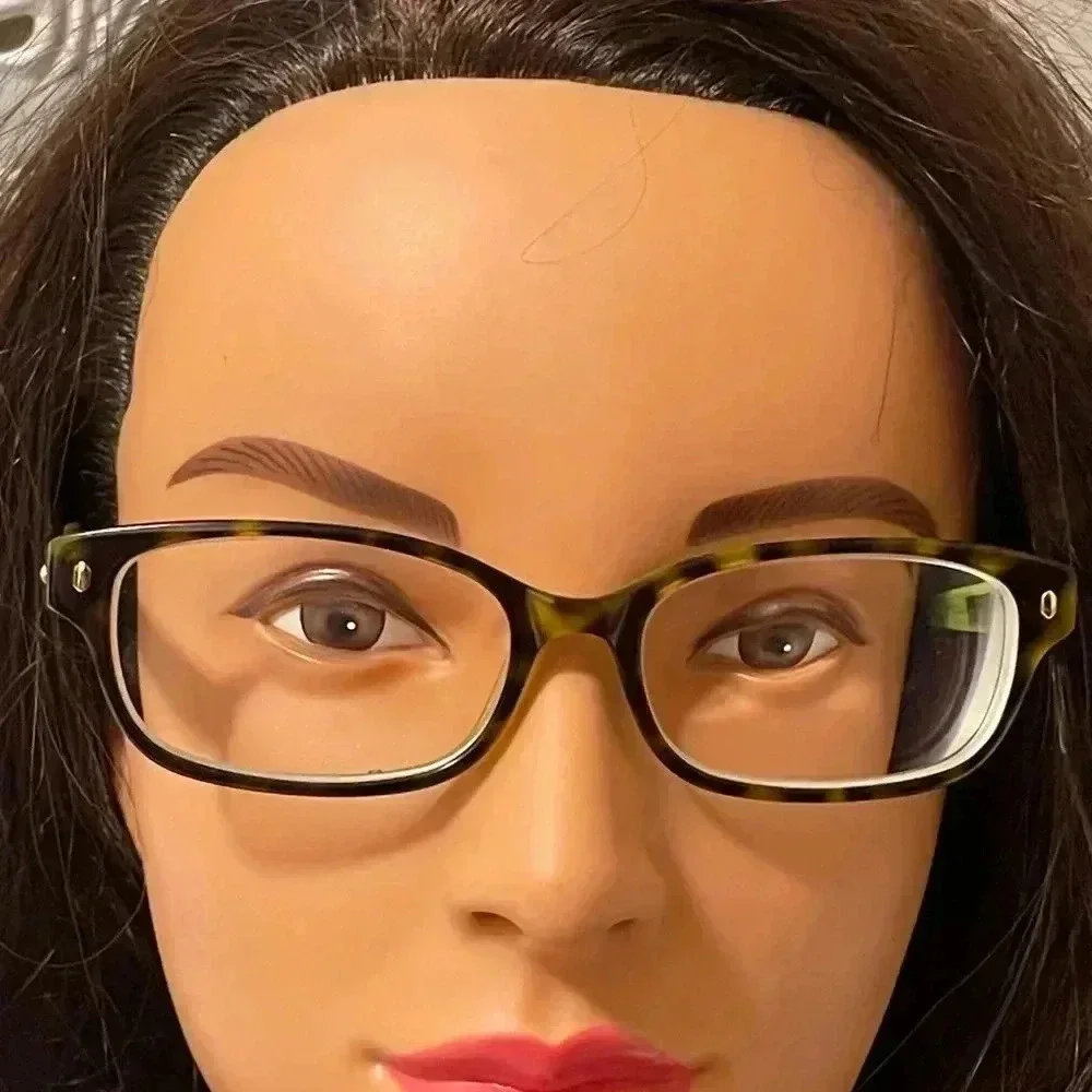 Kate Spade great color, high quality eyeglass Comes with case
